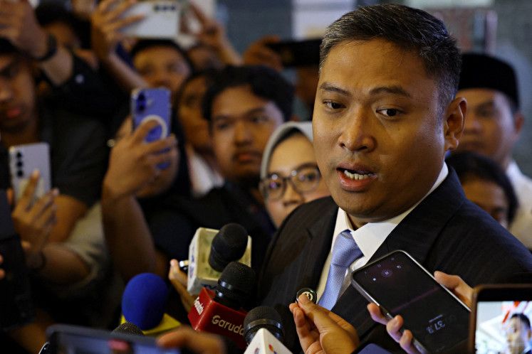 Prabowo's Free Meals Programme Faces New Leadership Crisis as Health Issues Force Out Second BGN Head