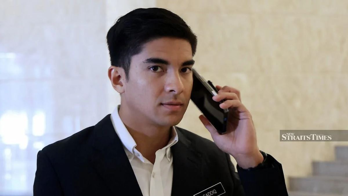 Tunku Ismail Criticises 'Social Media Politics' in Apparent Rebuke of Syed Saddiq