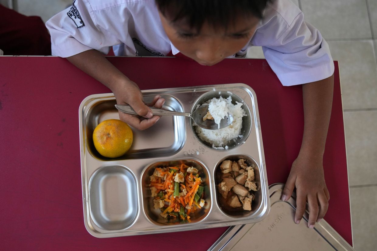 Indonesia's Anti-Corruption Watchdog Calls for Suspension of Prabowo's Free Meals Programme
