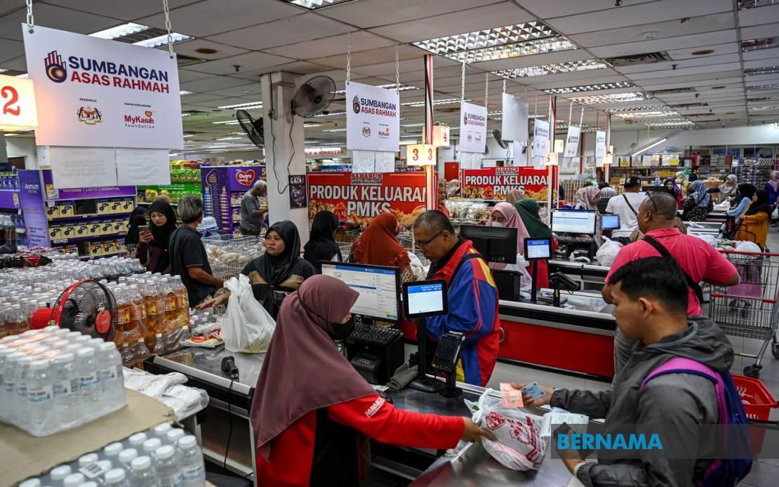 Malaysia Exploring Higher Cash Aid Payouts If Economy Permits, Says PM Anwar