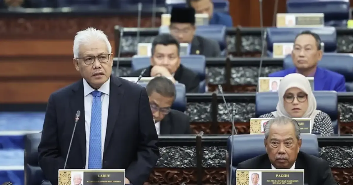 Hamzah Reclaims Opposition Leader's Front Bench Seat as Muhyiddin Drops Back
