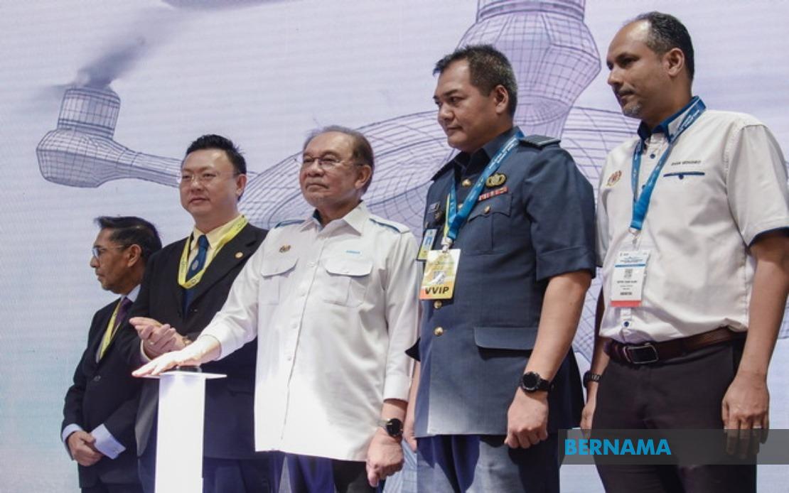 Malaysia Must Accelerate Drone Technology Development to Strengthen Global Economic Position, Says PM Anwar