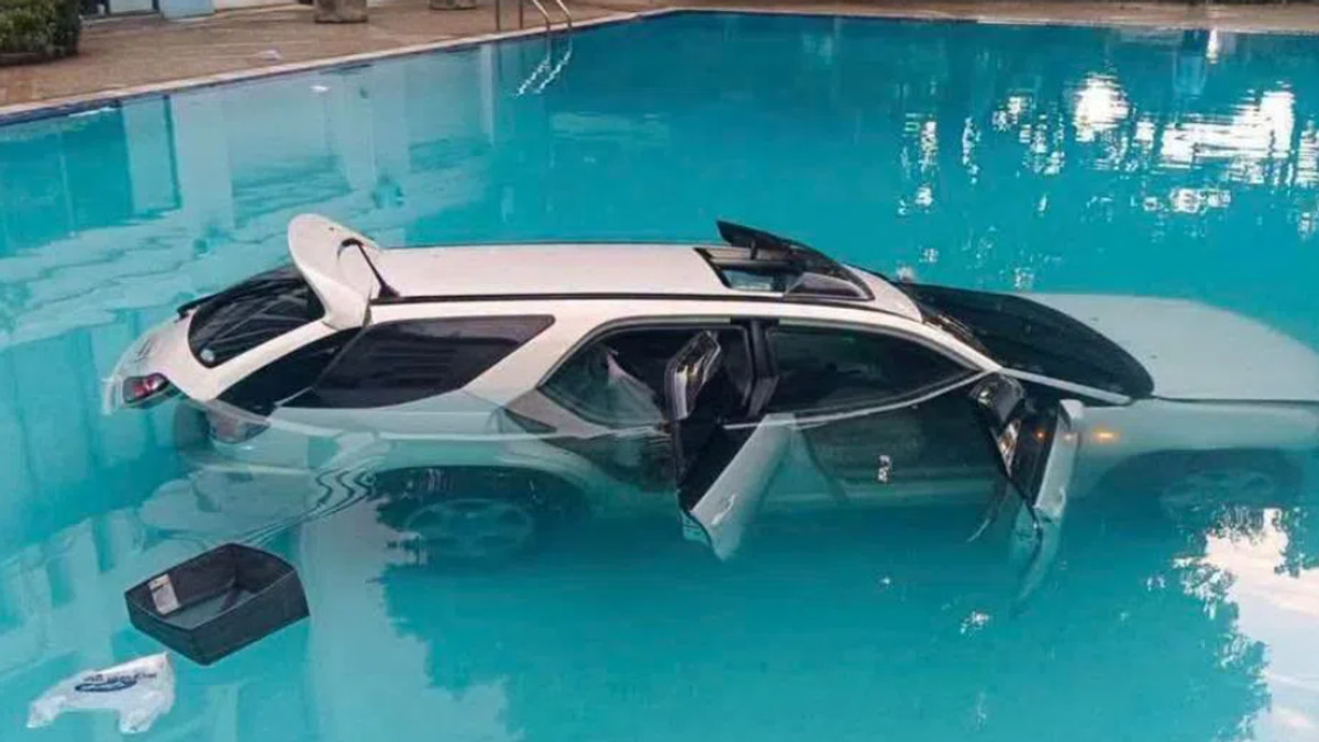 Family feud over condo rent ends in pool disaster at Thai university