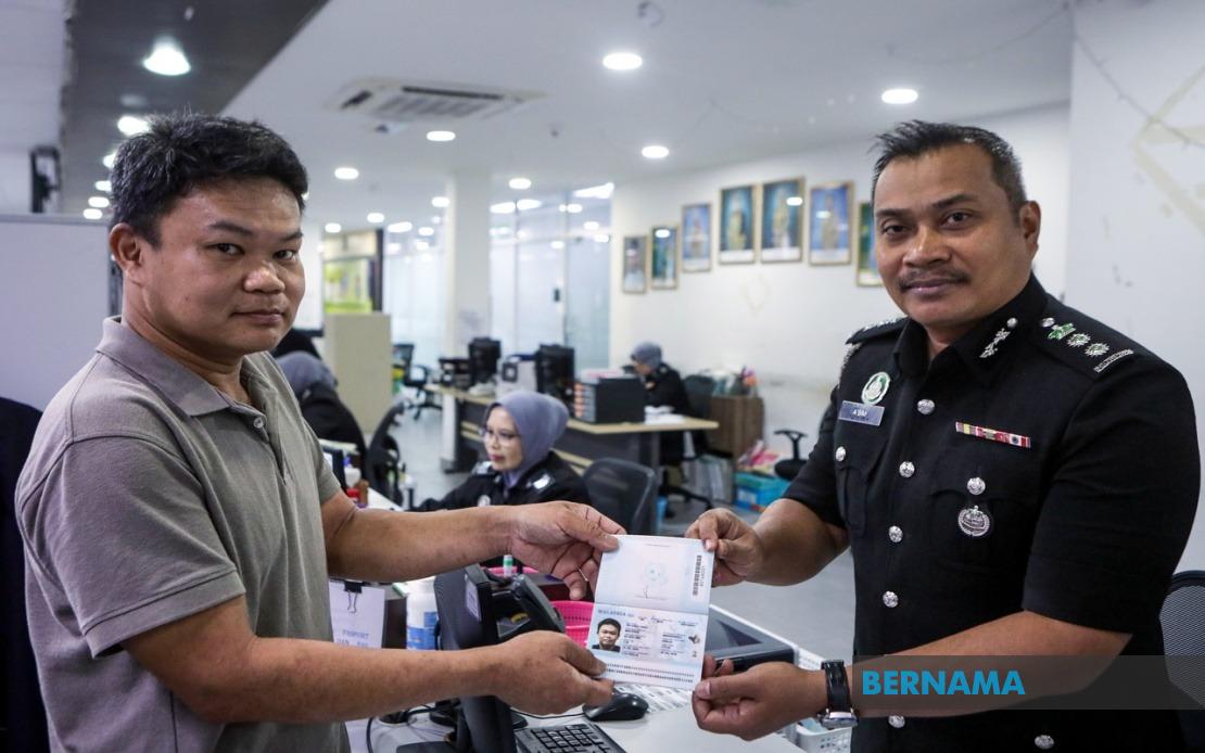 Perlis Immigration Rolls Out Enhanced Passport with 94 Security Features
