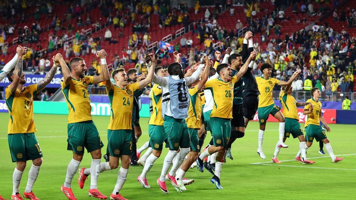 Australia Secure World Cup Last-16 Spot with Stalemate Against Paraguay