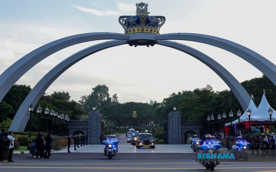 Johor's New Menteri Besar to Be Sworn In This Afternoon at Royal Palace