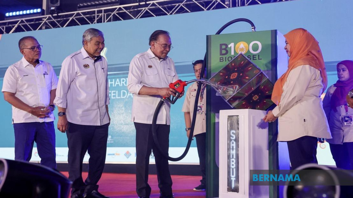 Government to Amend Land Act to Allow Multiple Homes on FELDA Lots