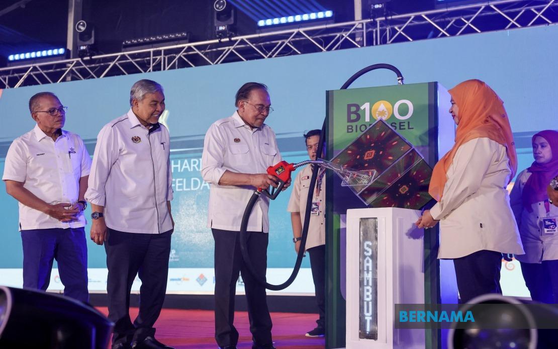 Government to Amend Land Act to Allow Multiple Homes on FELDA Lots