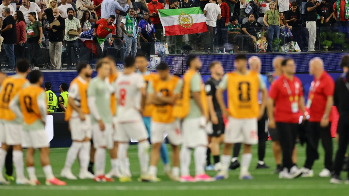 Iran Coach Claims Team Subjected to Harsh Treatment During World Cup Campaign