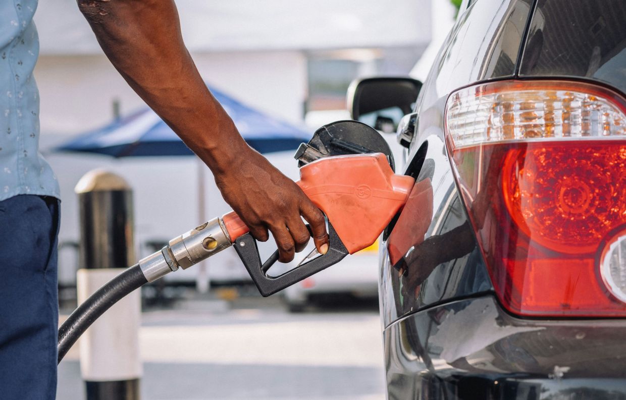 US Petrol Stations Sued Over AI Price-Fixing Allegations