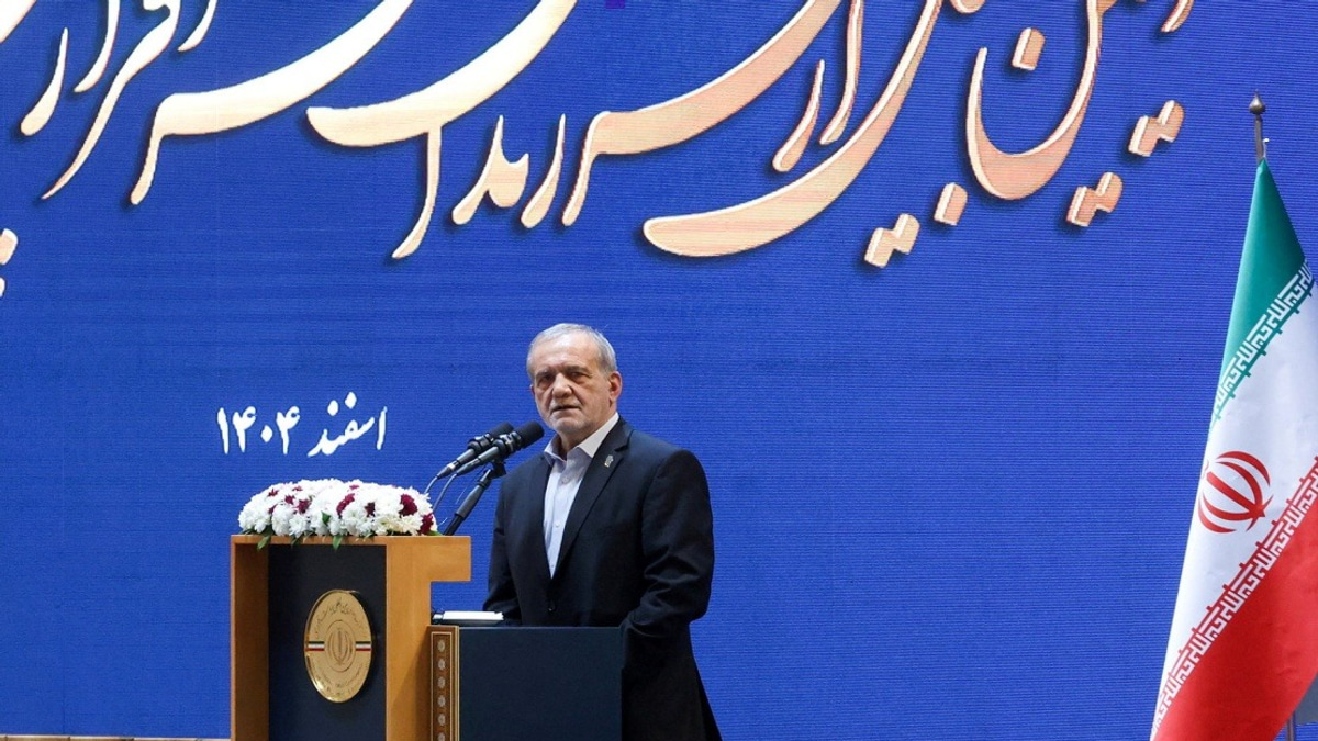 Iran's President Signals Willingness to Commit to Nuclear Non-Proliferation in Writing