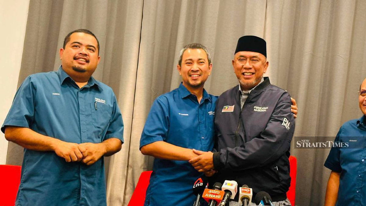 Former Layang-Layang Assemblyman Abdul Mutalip Resigns from Umno to Join Bersatu
