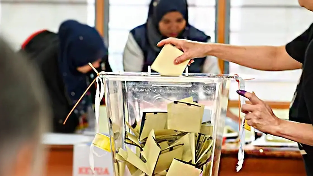 Johor Election May Turn on Youth Vote as Parties Court 21-39 Age Group