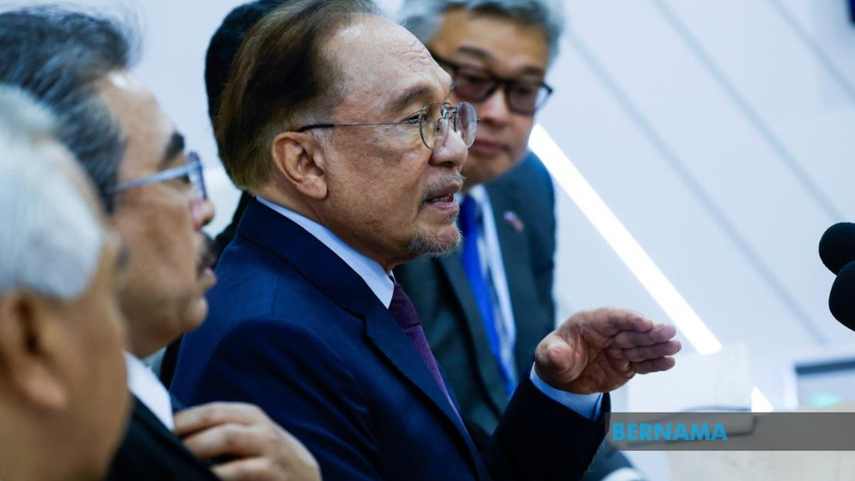 Anwar's Kazan Summit Clinches Long-Term Russian Energy Deal, Opens New Doors for Malaysia