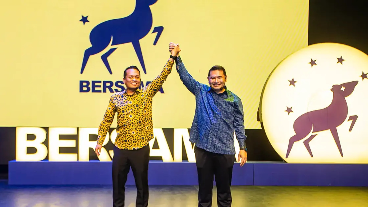 Former Top Bureaucrats Express Strong Interest in Joining Bersama, Rafizi Reveals