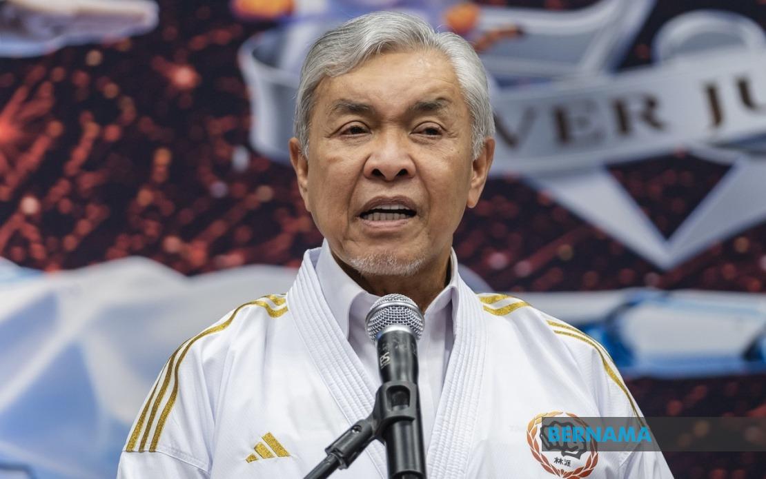 BN Takes Measured Stance on Member Departures Ahead of Johor Election