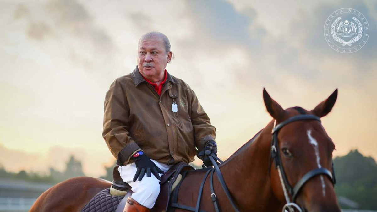 King Ibrahim Continues Morning Horse Riding Regimen in Johor