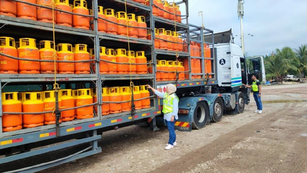 Bentong Raid Uncovers RM405,000 Cache of Illegally Stored LPG Tanks