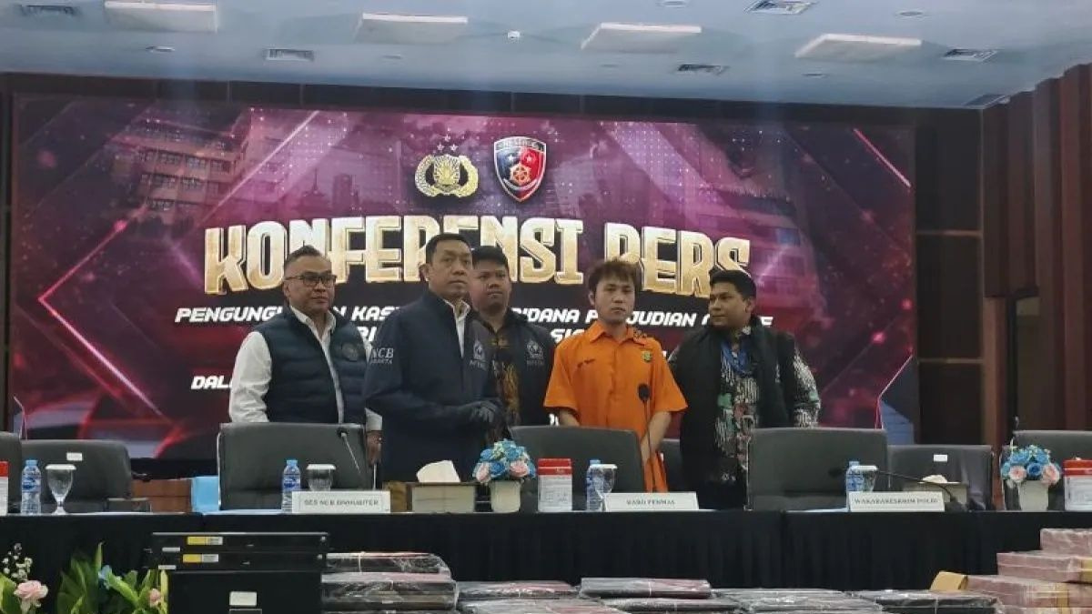 Chinese Online Fraud Suspect Arrested at Jakarta Airport Following Interpol Red Notice