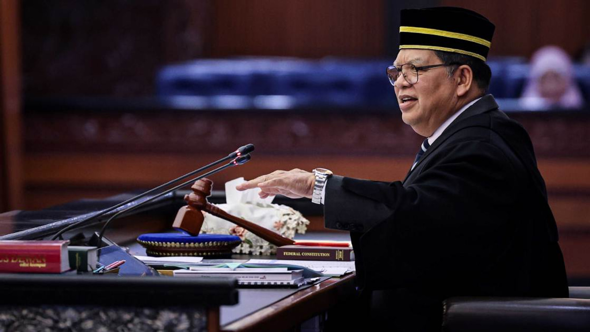 Speaker Johari Urges MPs to Take Parliamentary Duties Seriously, Warns Against Unexcused Absences