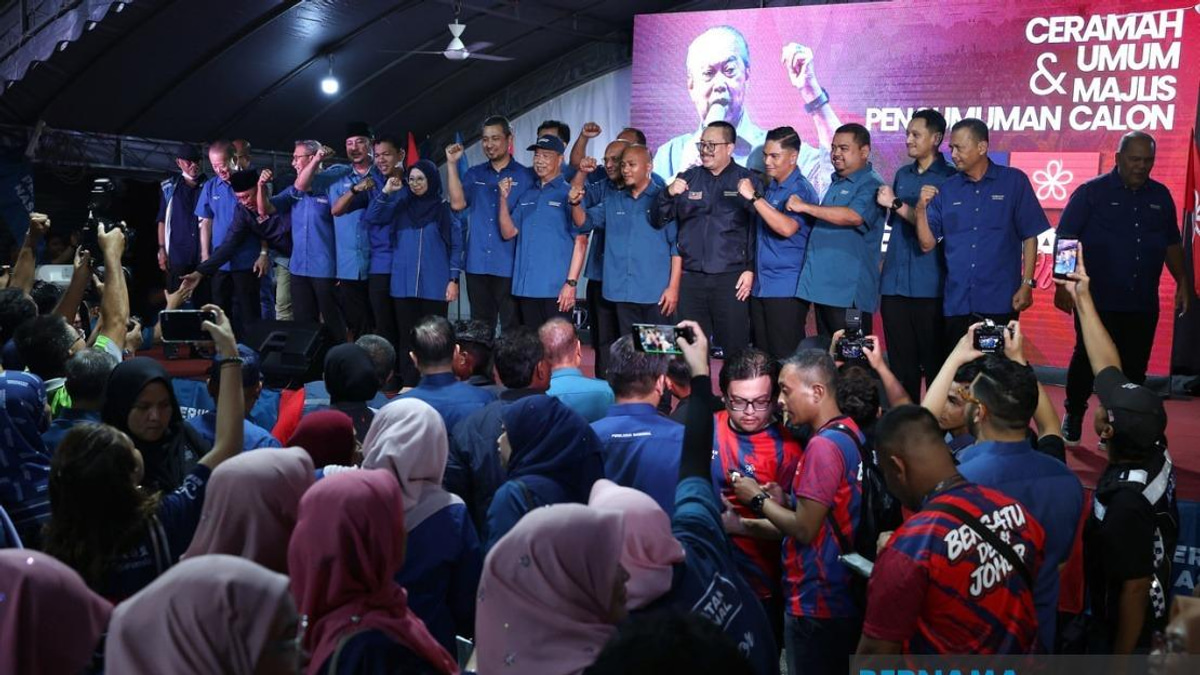 Muhyiddin Unveils Bersatu's Full Slate of 16 Candidates for Johor State Election