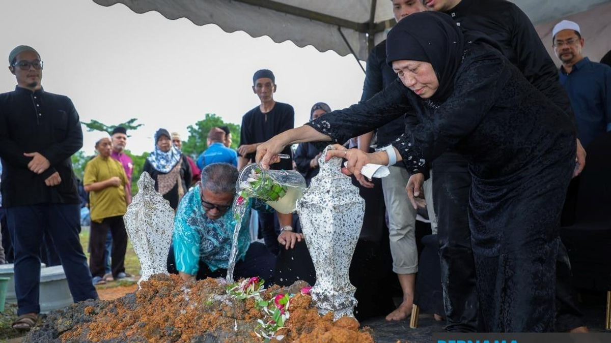 Datuk Kamil Misuari, Husband of Women's Minister Nancy Shukri, Buried in Kuching