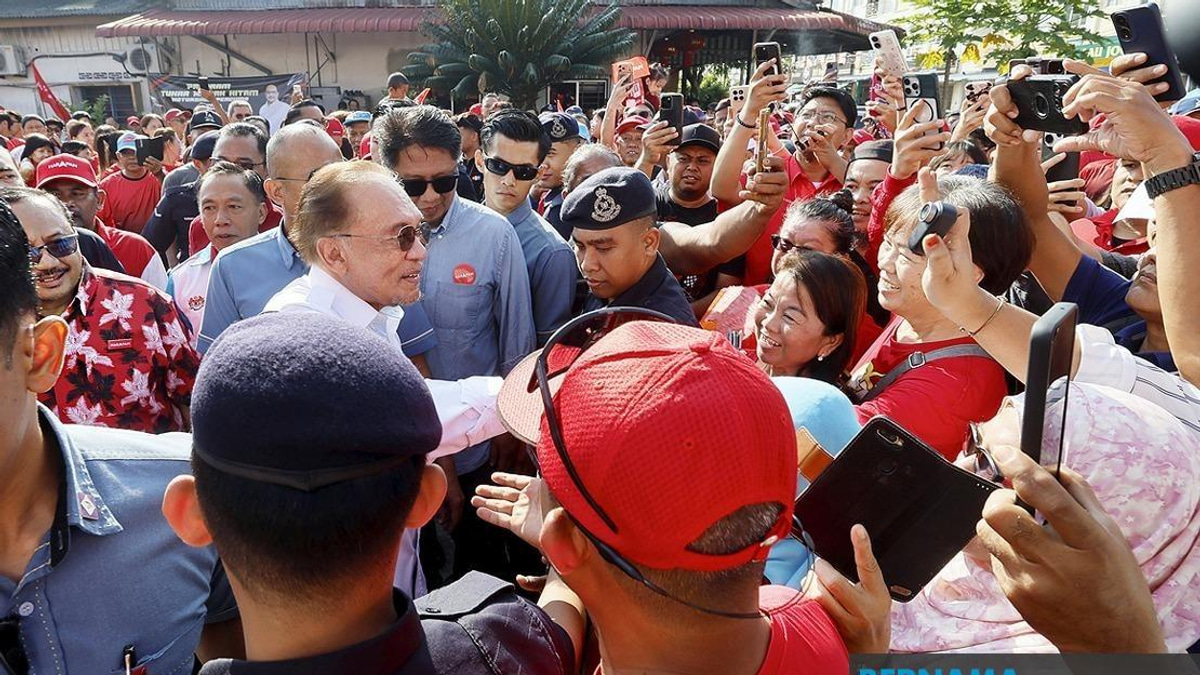 Anwar Defends Federal Government's Impartial Development Record Across States
