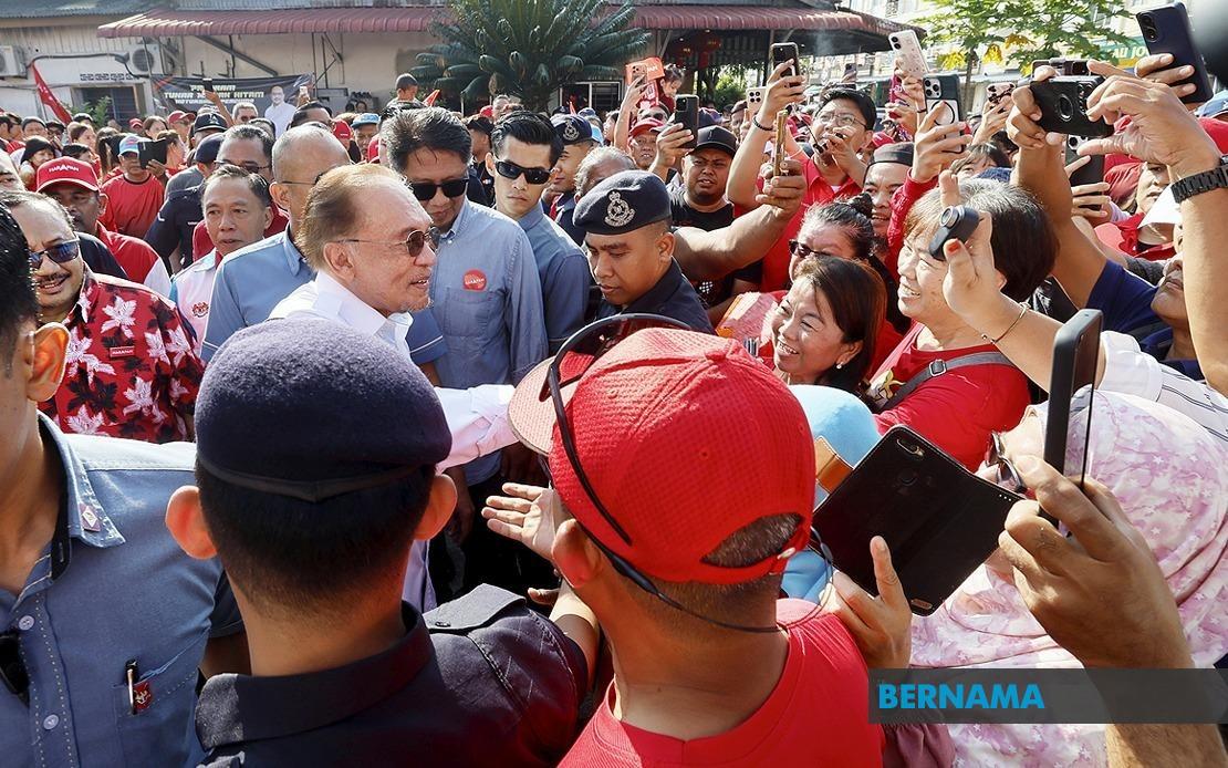 Anwar Defends Federal Government's Impartial Development Record Across States