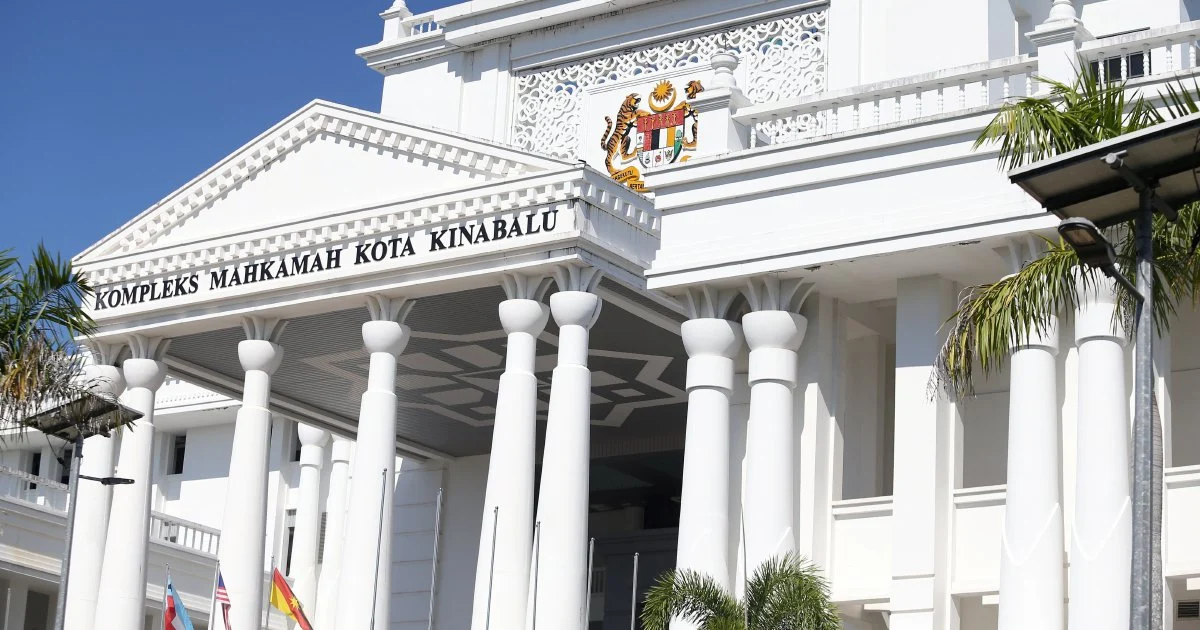 Handwriting Expert Maintains Position on Disputed Zara Documents
