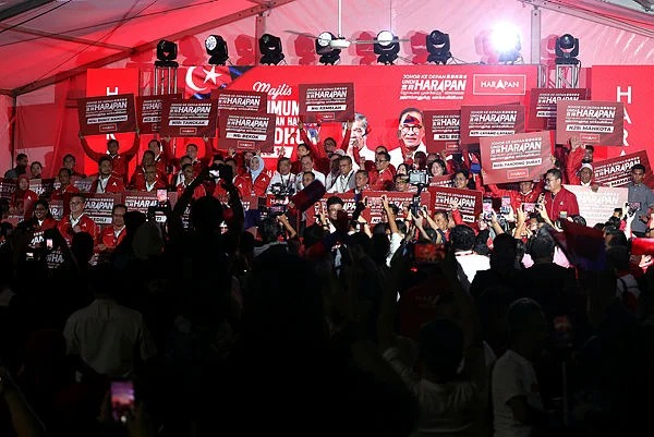 PM Anwar Announces All 56 PH Candidates: A Historic Night for Johor
